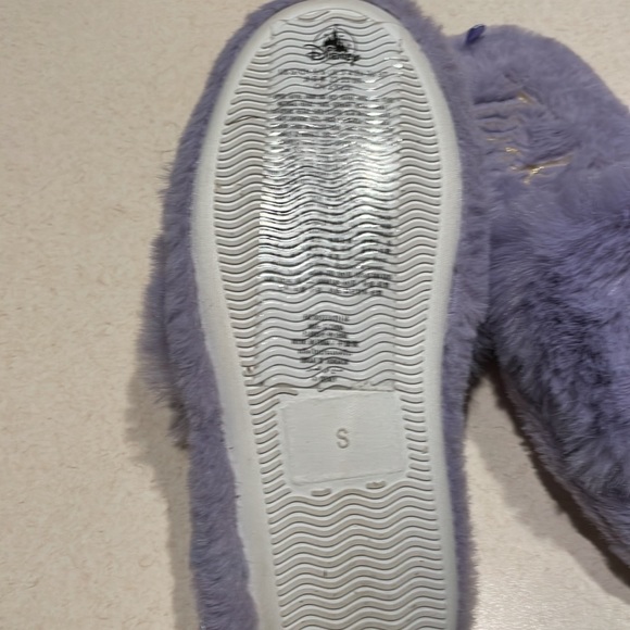 Purple Tinkerbell slippers from MK 🧚♀️🧚🧚♂️ - Picture 3 of 3
